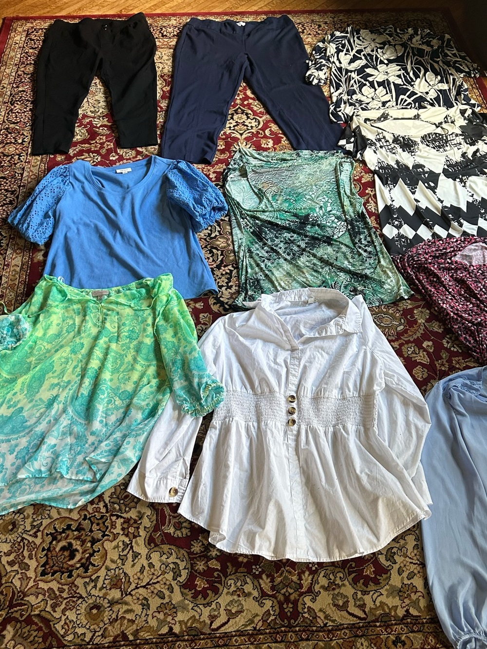 Women’s 1X Clothing Bundle • 10 Pieces • Closet Cleanout